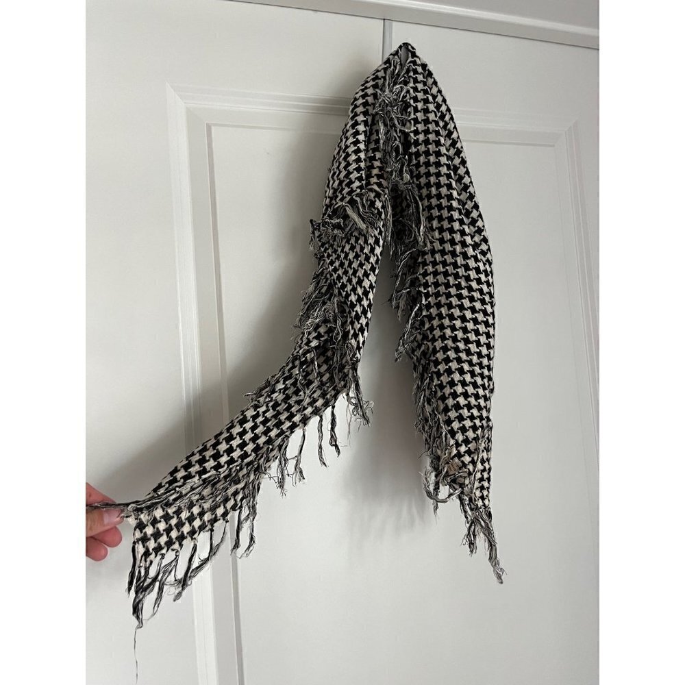 Vintage Houndstooth Scarf